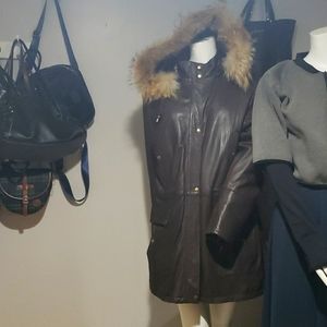 Gorgeous Danier Leather Coat with lining 3 Seasons